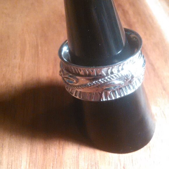 Sterling Silver Spinner Band Ring (size 8) - Picture 5 of 13